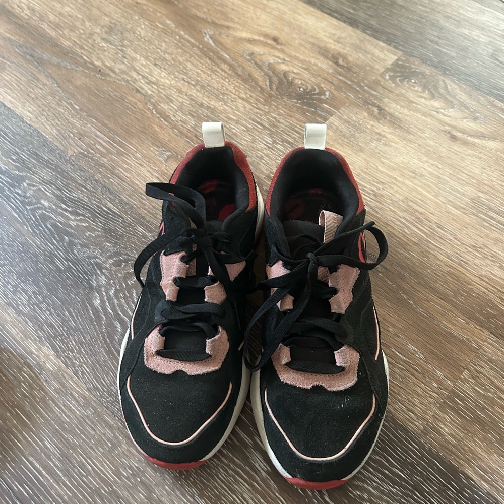 Puma sneakers